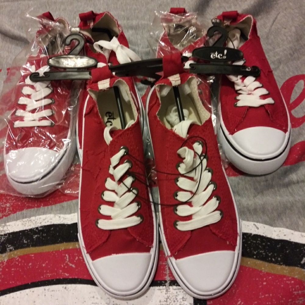 Shoes - Picture 3 of 6
